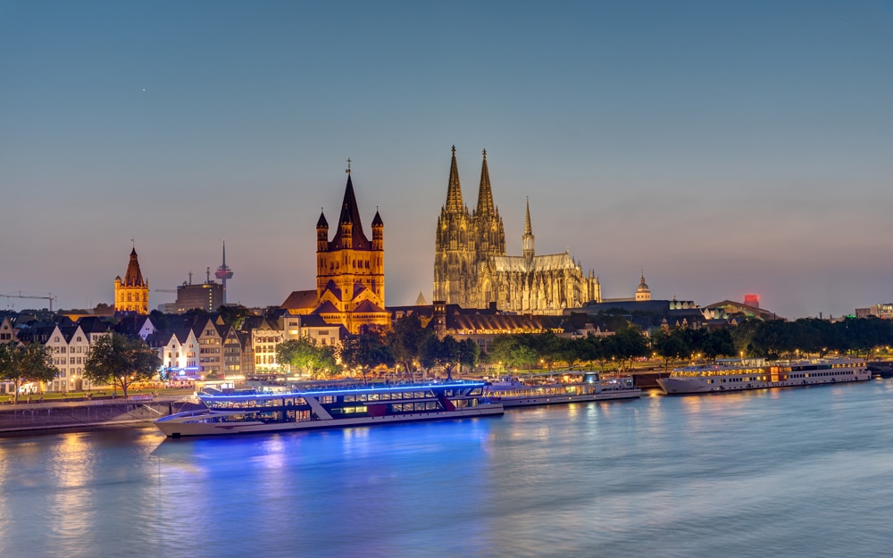 Großes, geräumiges Zimmer in Köln
